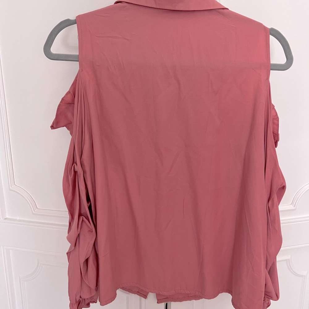 New blouse - Picture 2 of 2